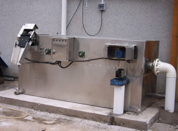 AS14餐饮油水分离器